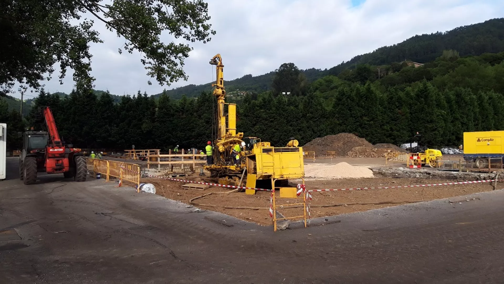 operarios_trabajando_en_el_proyecto_de_industrias_doy_.jpg operarios_trabajando_en_el_proyecto_de_industrias_doy_.jpg